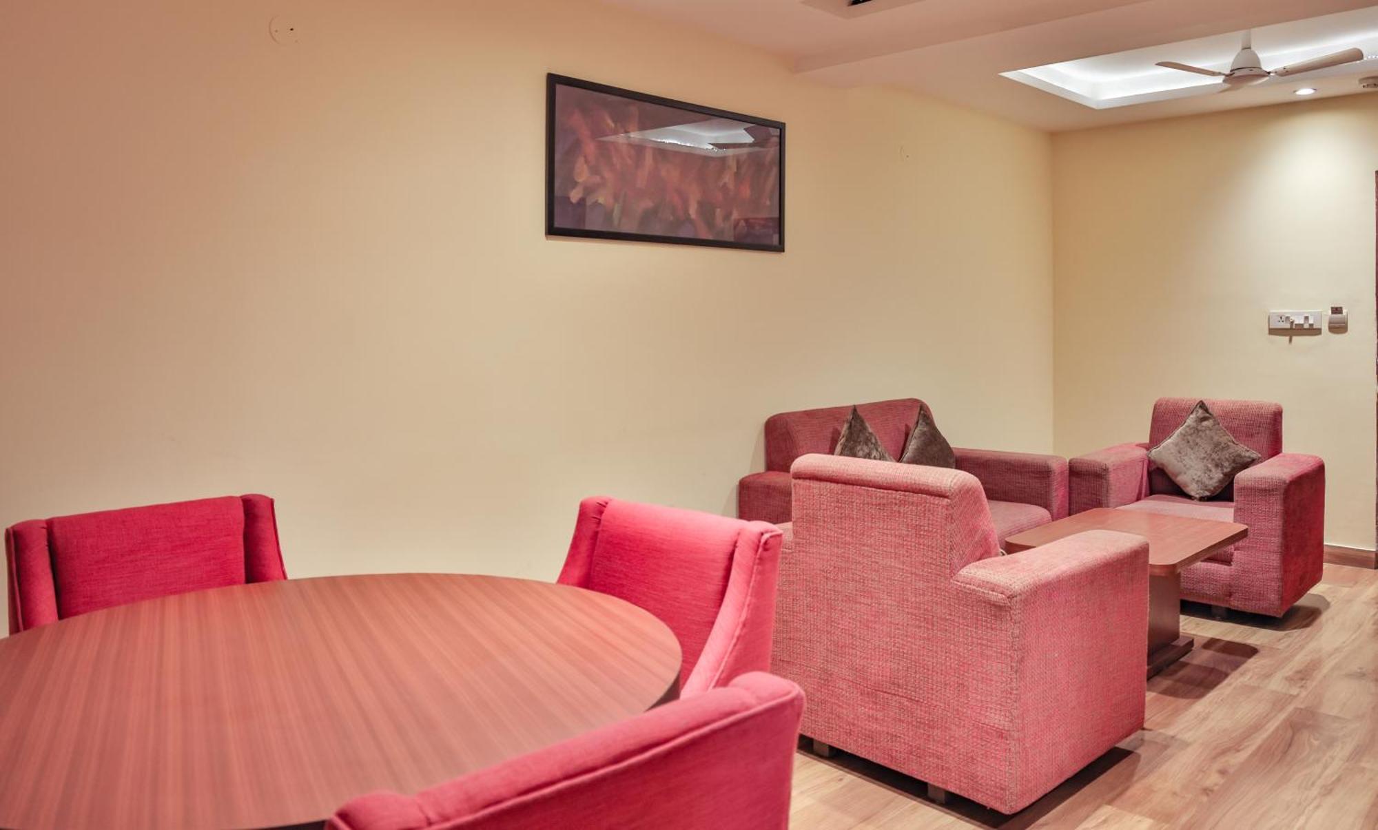 โรงแรมจามา Mohali ภายนอก รูปภาพ