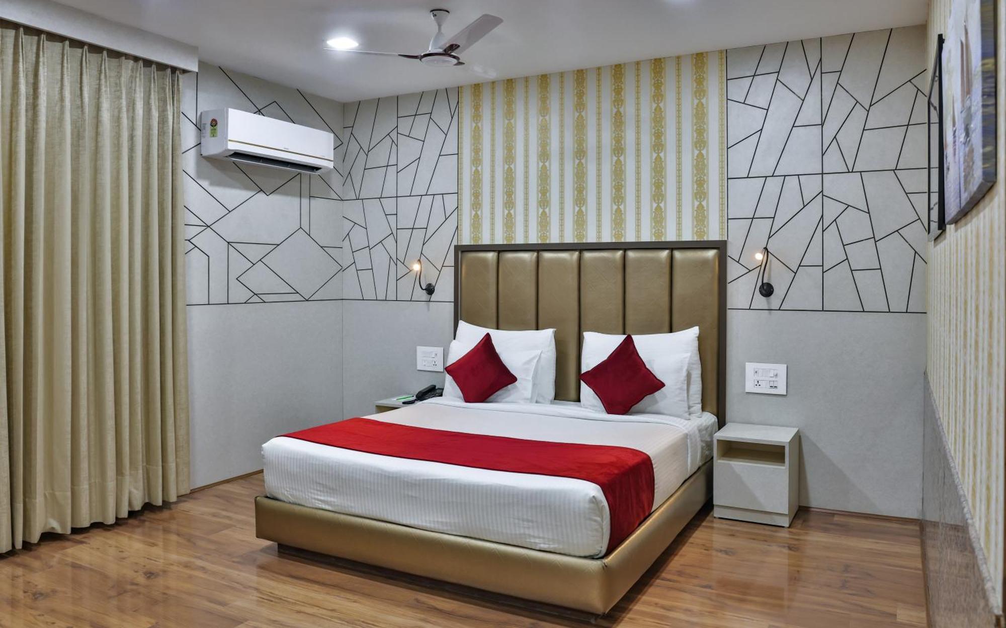 โรงแรมจามา Mohali ภายนอก รูปภาพ